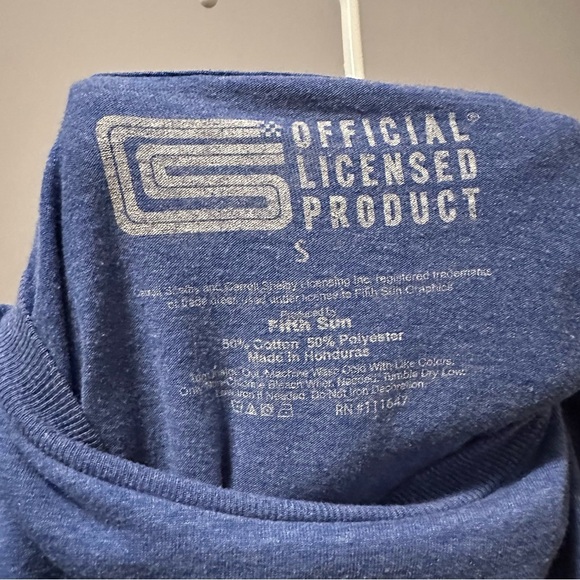 Shelby Cobra tee shirt has pilling image is purposely cracking - Picture 2 of 5